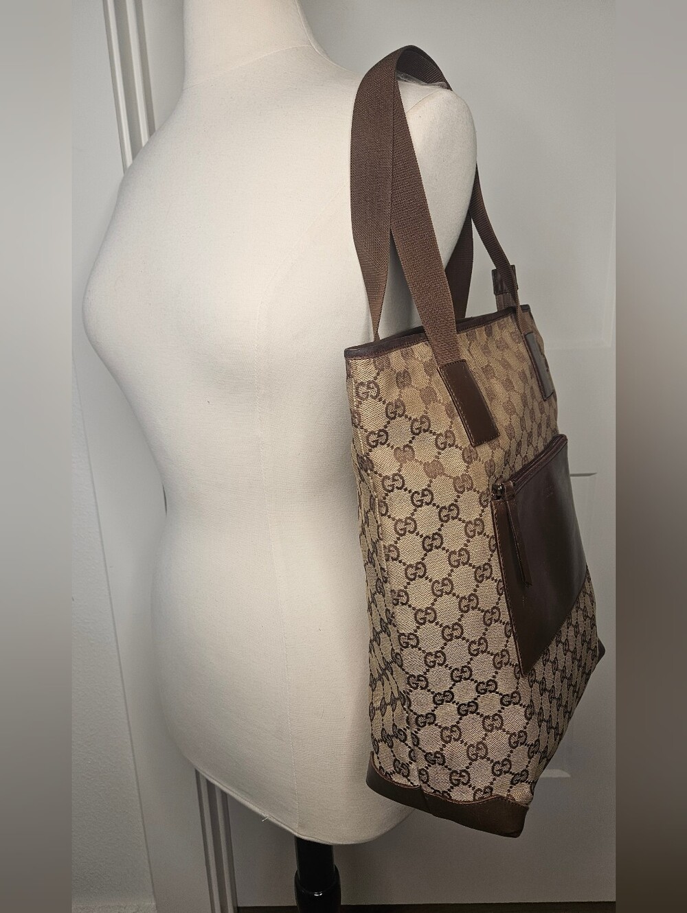 Authentic Gucci GG Canvas Zip Shoulder Tote Brown Monogram Shopper Bag Y2K
